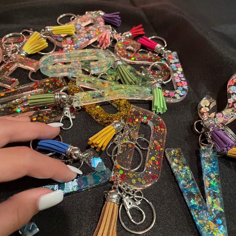 Resin‎ Keychains - Picture 12 of 14